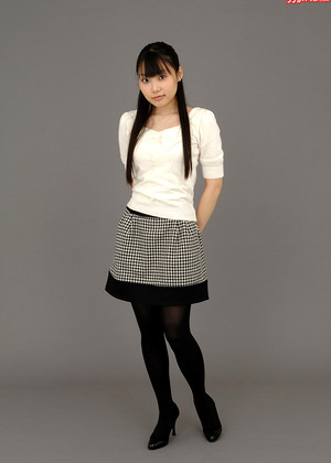 Japanese Asuka Ichinose Yardschool Mom Teen jpg 4