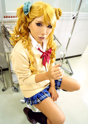Japanese Cosplay Non Skirt Pinching Pics jpg 1