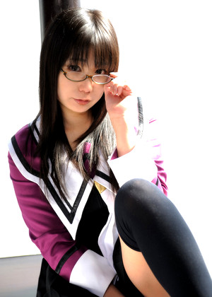 Japanese Cosplay Schoolgirl Avy Moms Go