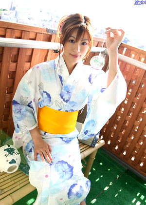 Japanese Kimono Reira Yellow Neaked Aunteu jpg 2