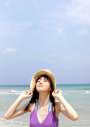 Japanese Rina Aizawa Indiyan Di Pantai jpg 4