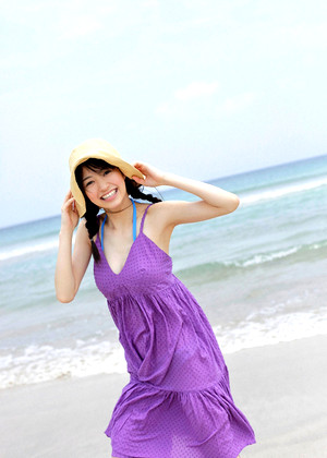 Japanese Rina Aizawa Indiyan Di Pantai jpg 5