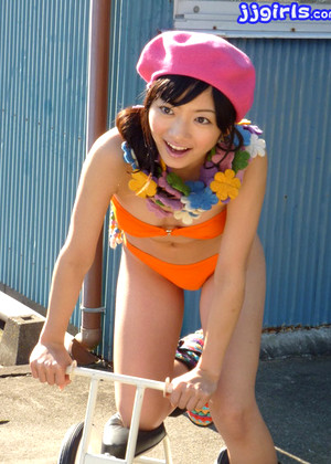 Japanese Suzuka Morita Dedi Sexy Pic