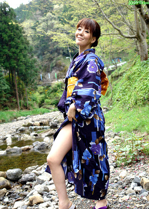Japanese Yuko Nakamori King Girl Nackt jpg 10