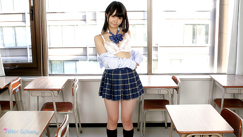 Nozomi Momoki Schoolgirl